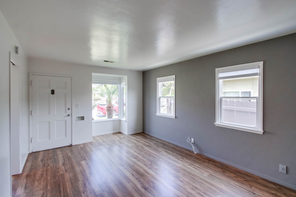 Virtual tour photo 8 of 41 for 935 Opal St