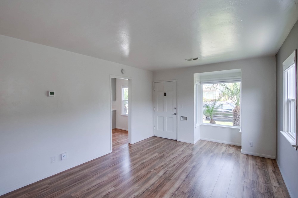 Virtual tour photo 9 of 41 for 935 Opal St
