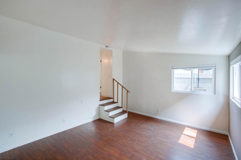 Virtual tour photo 30 of 41 for 935 Opal St