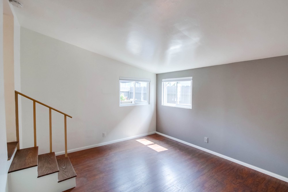 Virtual tour photo 31 of 41 for 935 Opal St