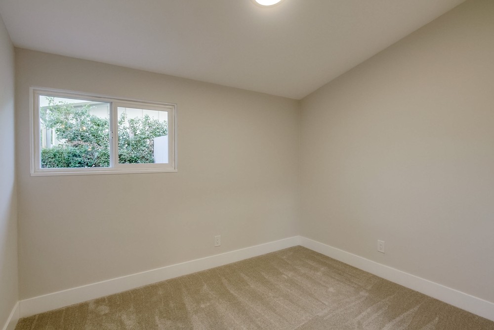 Virtual tour photo 38 of 61 for 9355 Fermi Ave