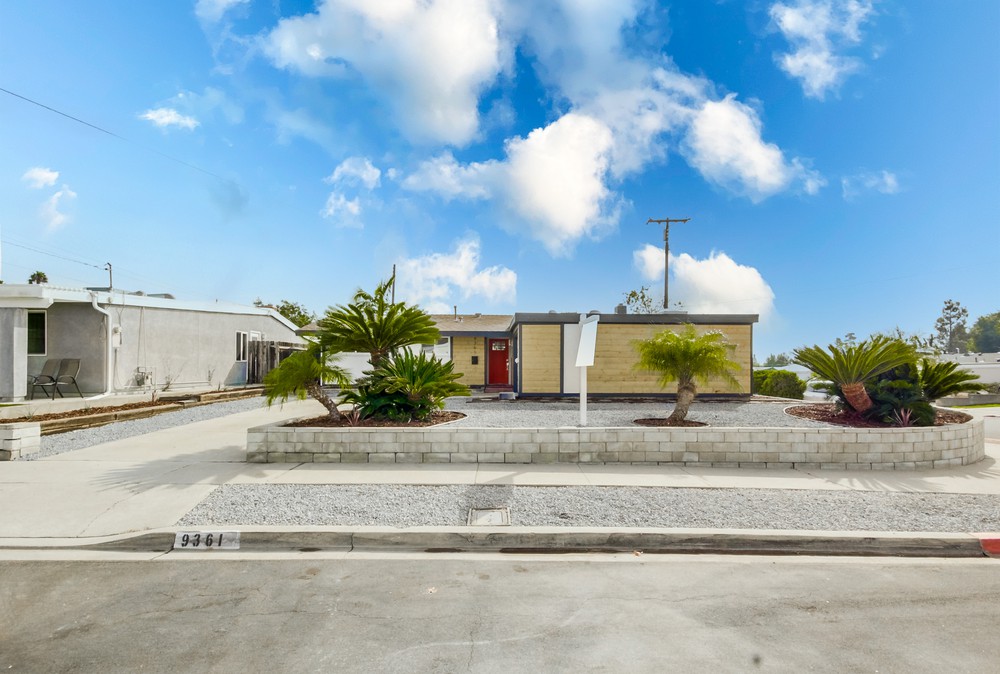 Virtual tour photo 1 of 44 for 9361 Wagner Ave