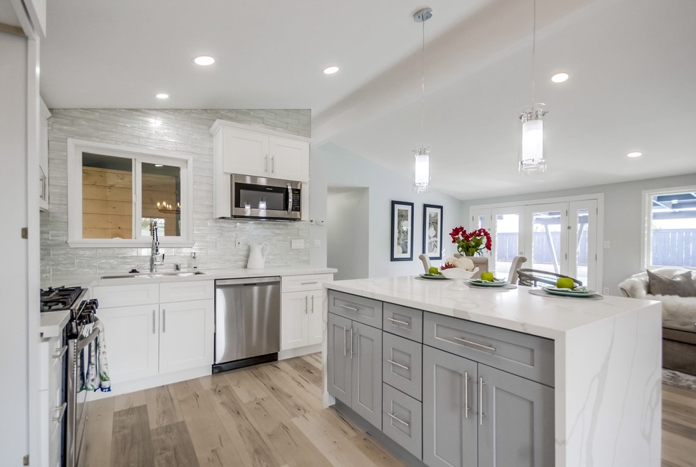 Virtual tour photo 22 of 44 for 9361 Wagner Ave