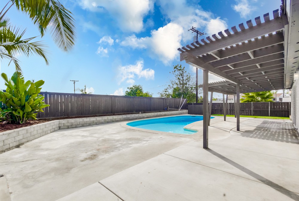 Virtual tour photo 36 of 44 for 9361 Wagner Ave