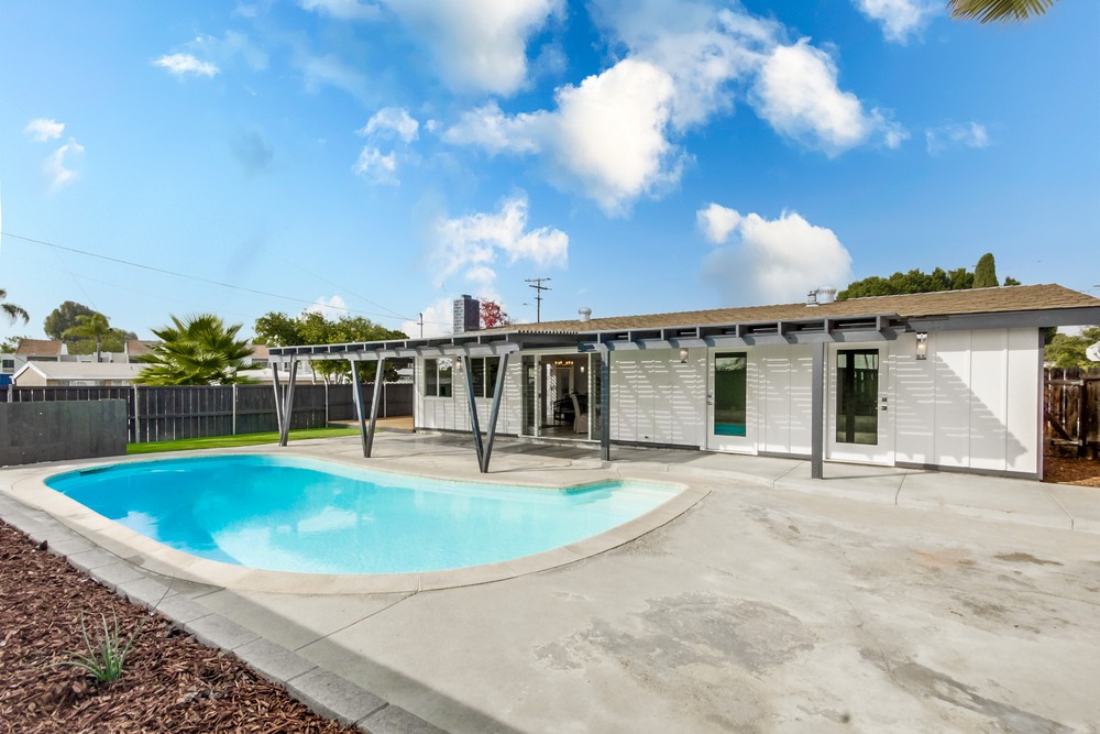 Virtual tour photo 38 of 44 for 9361 Wagner Ave