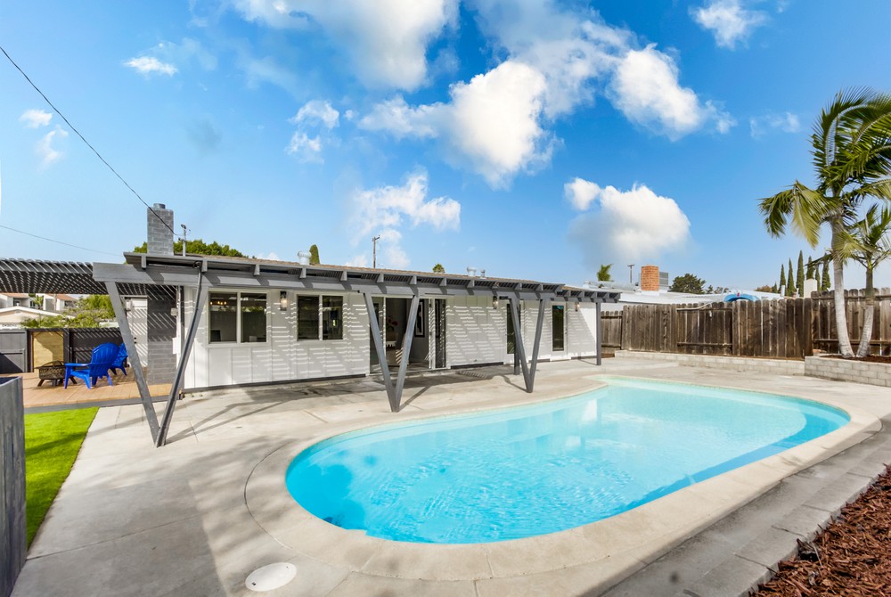 Virtual tour photo 39 of 44 for 9361 Wagner Ave
