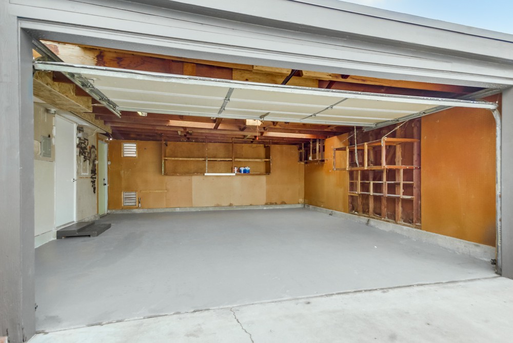 Virtual tour photo 44 of 44 for 9361 Wagner Ave