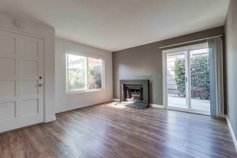 Virtual tour photo 5 of 44 for 937 Opal St