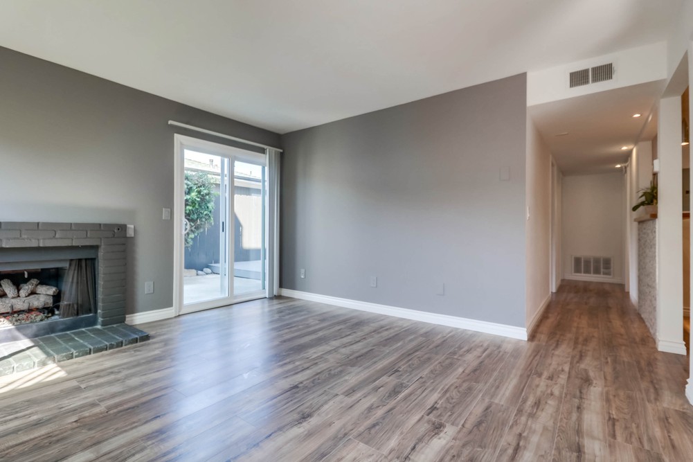 Virtual tour photo 6 of 44 for 937 Opal St