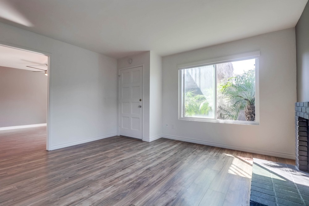 Virtual tour photo 7 of 44 for 937 Opal St