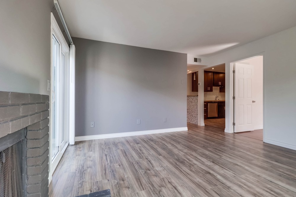 Virtual tour photo 8 of 44 for 937 Opal St