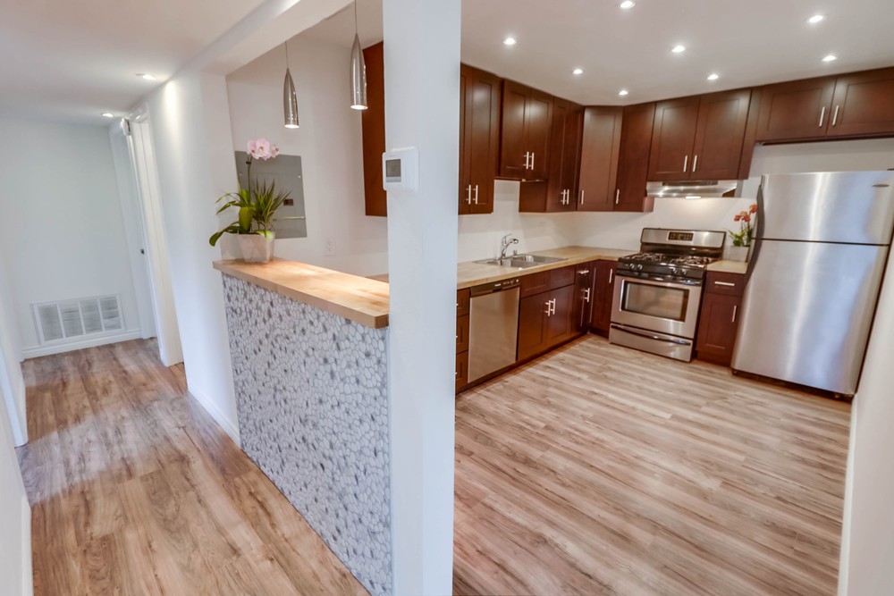 Virtual tour photo 10 of 44 for 937 Opal St