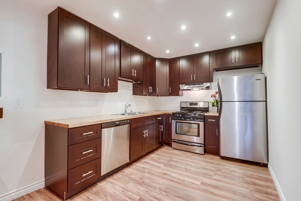 Virtual tour photo 11 of 44 for 937 Opal St