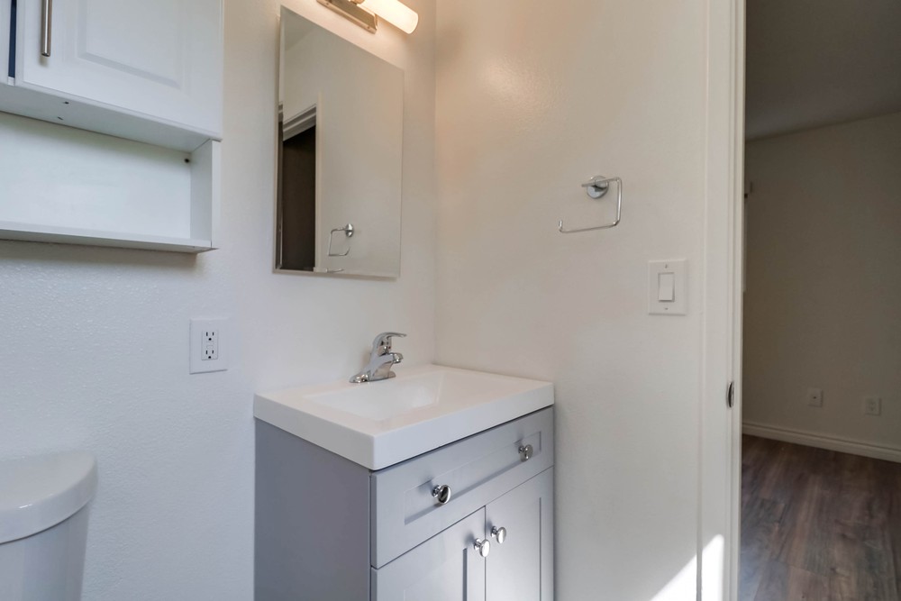 Virtual tour photo 22 of 44 for 937 Opal St