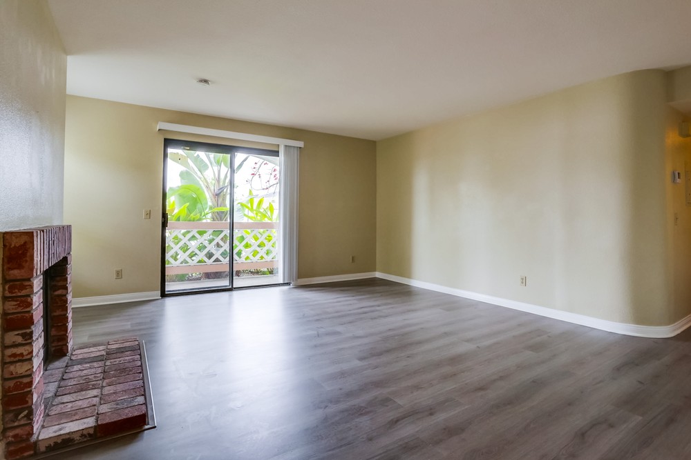 Virtual tour photo 5 of 29 for 9378 Twin Trails Dr UNIT 102