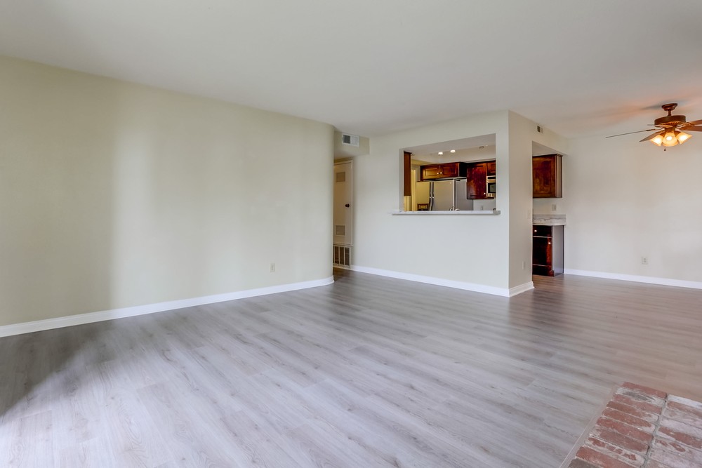 Virtual tour photo 8 of 29 for 9378 Twin Trails Dr UNIT 102