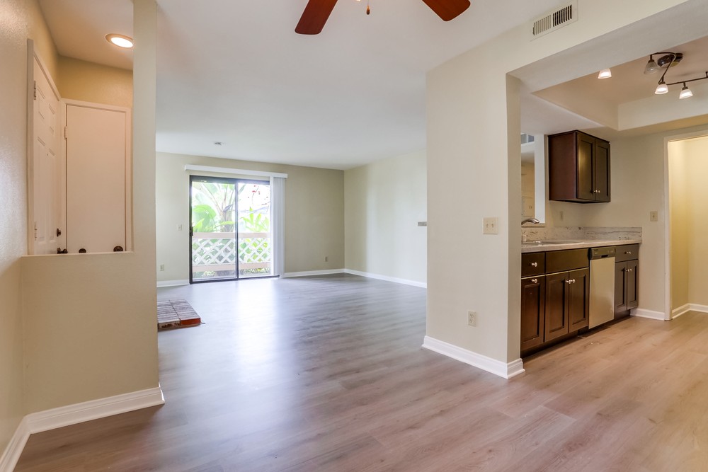 Virtual tour photo 12 of 29 for 9378 Twin Trails Dr UNIT 102