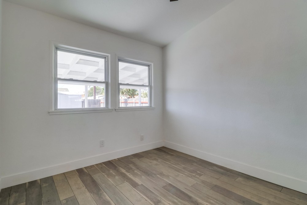 Virtual tour photo 28 of 41 for 938 16th St