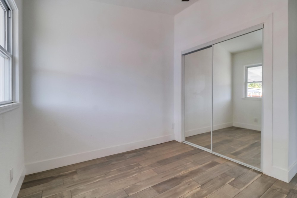 Virtual tour photo 29 of 41 for 938 16th St