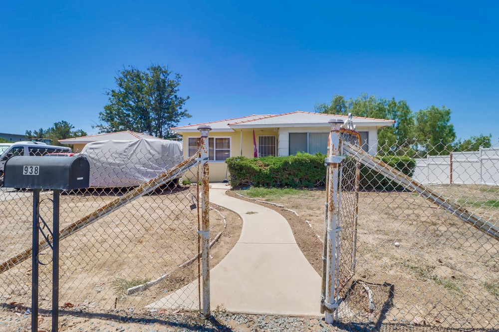 Virtual tour photo 1 of 26 for 938 S 61st St