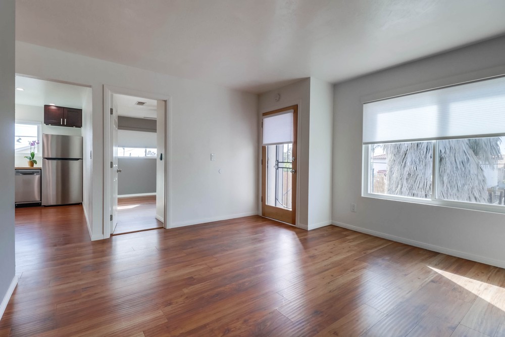 Virtual tour photo 11 of 38 for 939 Opal St