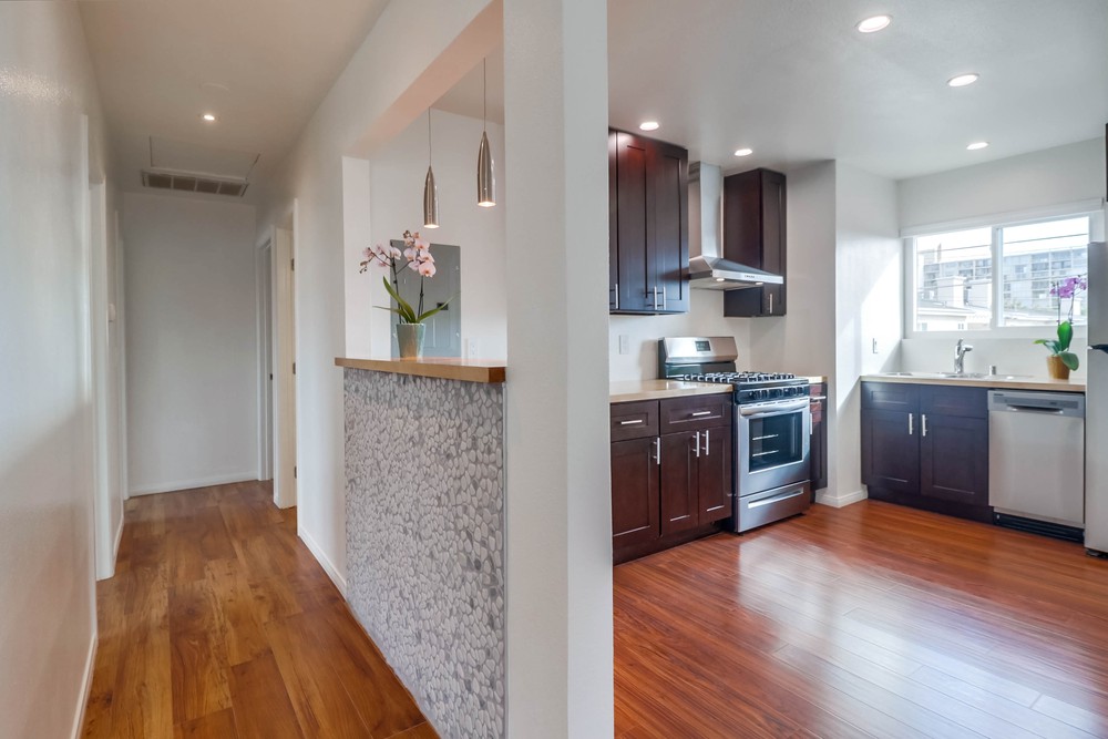 Virtual tour photo 12 of 38 for 939 Opal St