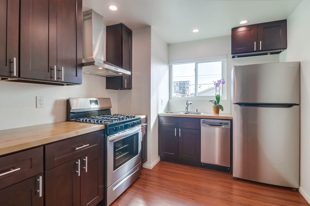 Virtual tour photo 16 of 38 for 939 Opal St