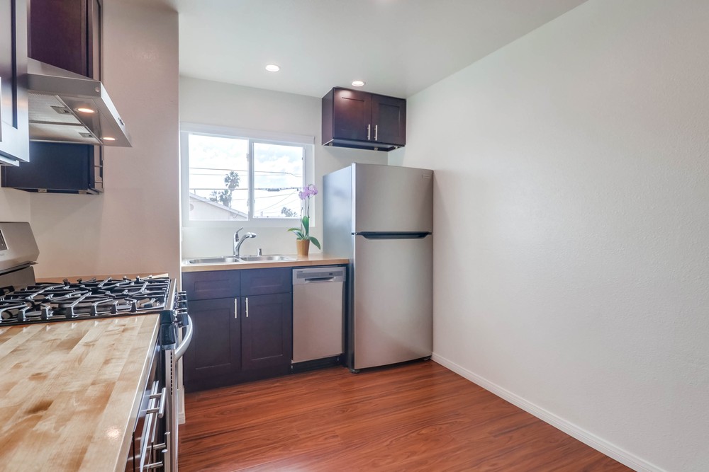 Virtual tour photo 17 of 38 for 939 Opal St