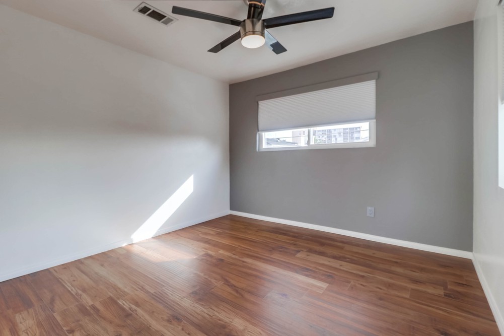 Virtual tour photo 21 of 38 for 939 Opal St