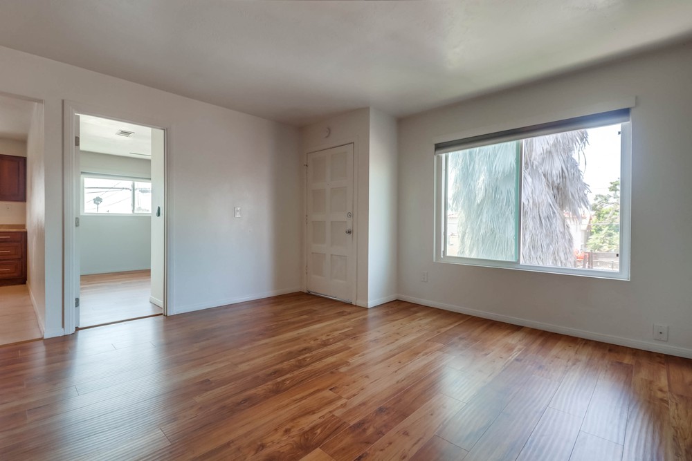 Virtual tour photo 6 of 23 for 939 Opal St
