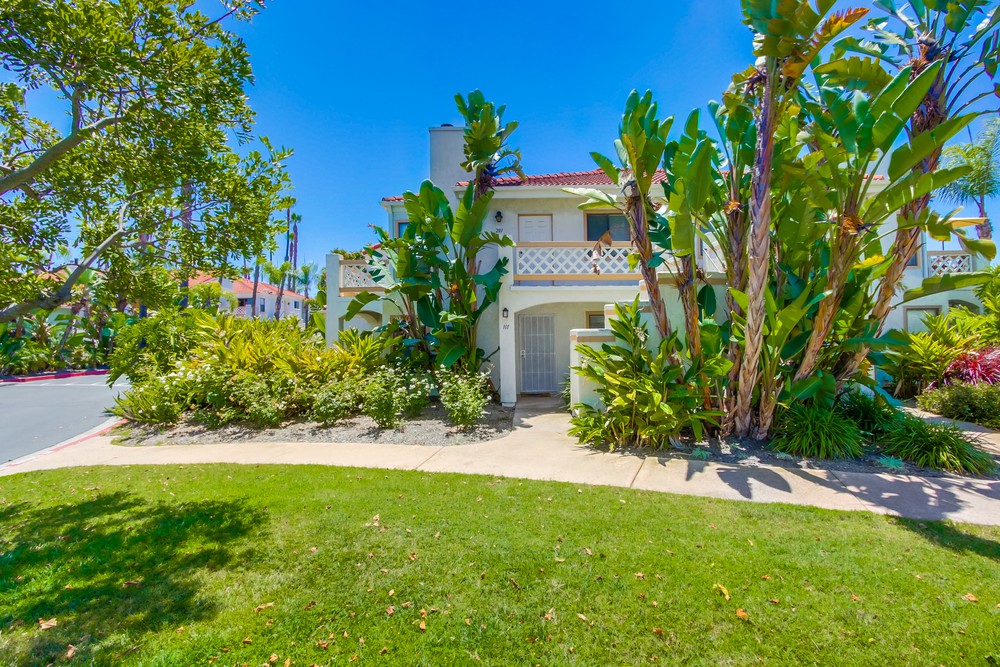Virtual tour photo 4 of 33 for 9392 Twin Trails Dr #101