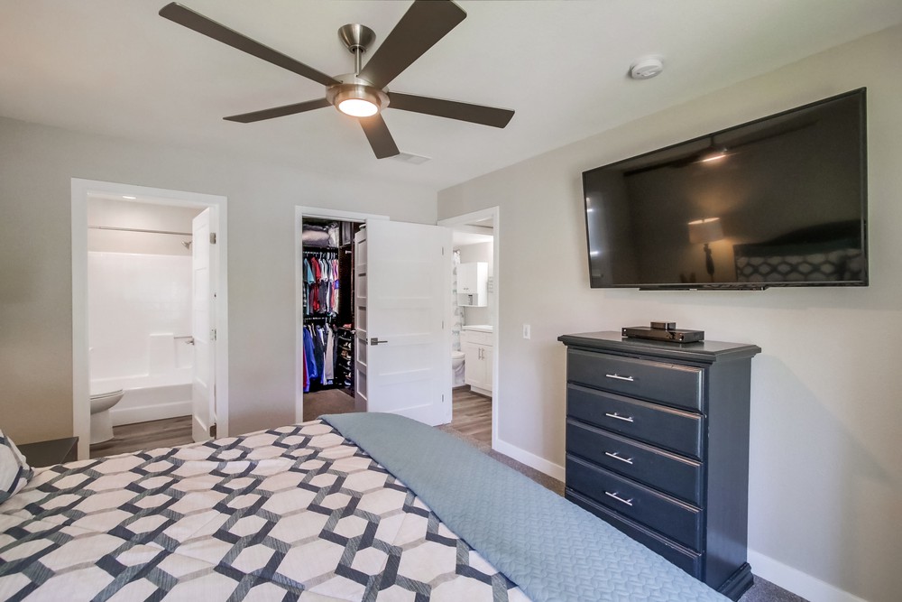 Virtual tour photo 18 of 33 for 9392 Twin Trails Dr #101