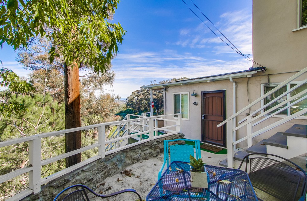 Virtual tour photo 8 of 47 for 940 W Lewis St