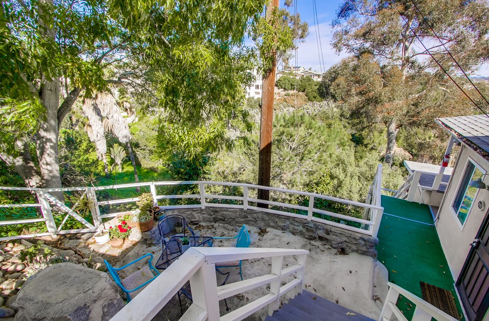 Virtual tour photo 9 of 47 for 940 W Lewis St