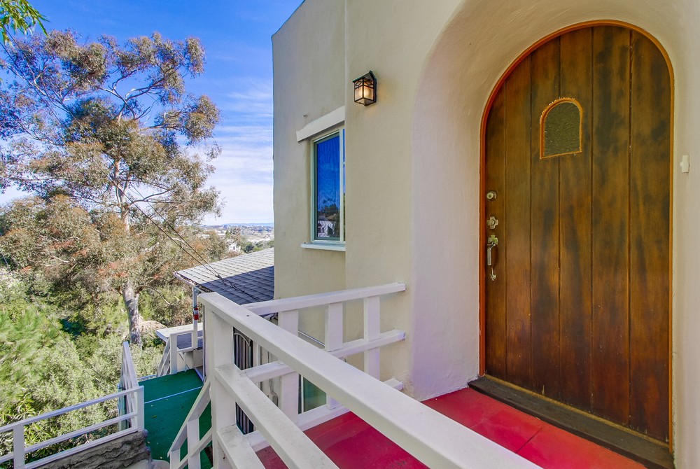 Virtual tour photo 14 of 47 for 940 W Lewis St