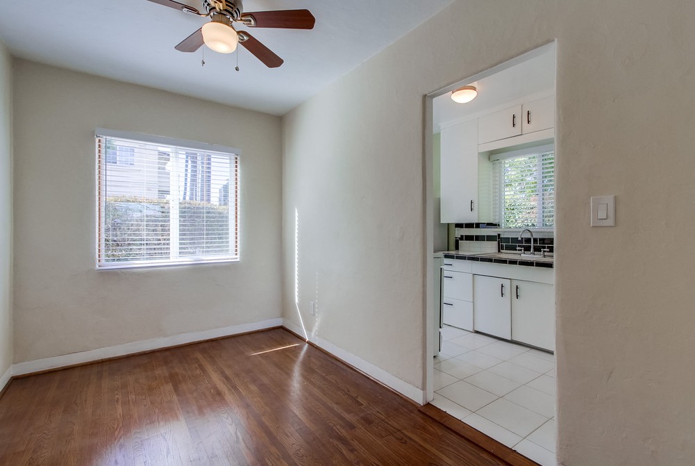 Virtual tour photo 21 of 47 for 940 W Lewis St