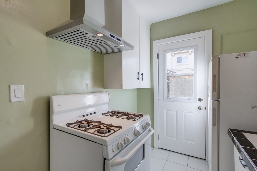 Virtual tour photo 24 of 47 for 940 W Lewis St