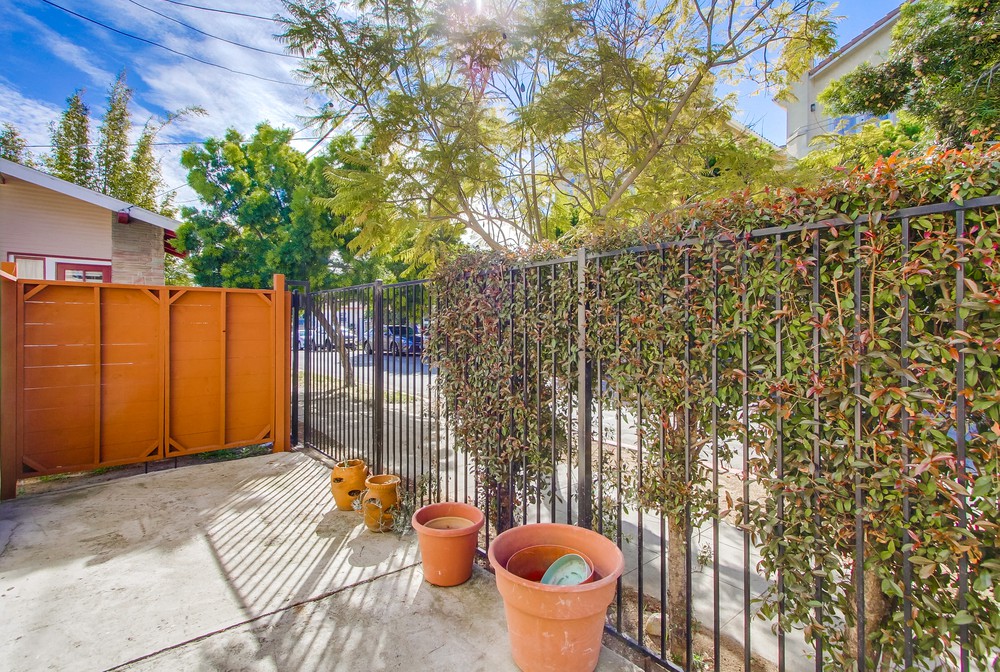 Virtual tour photo 44 of 47 for 940 W Lewis St