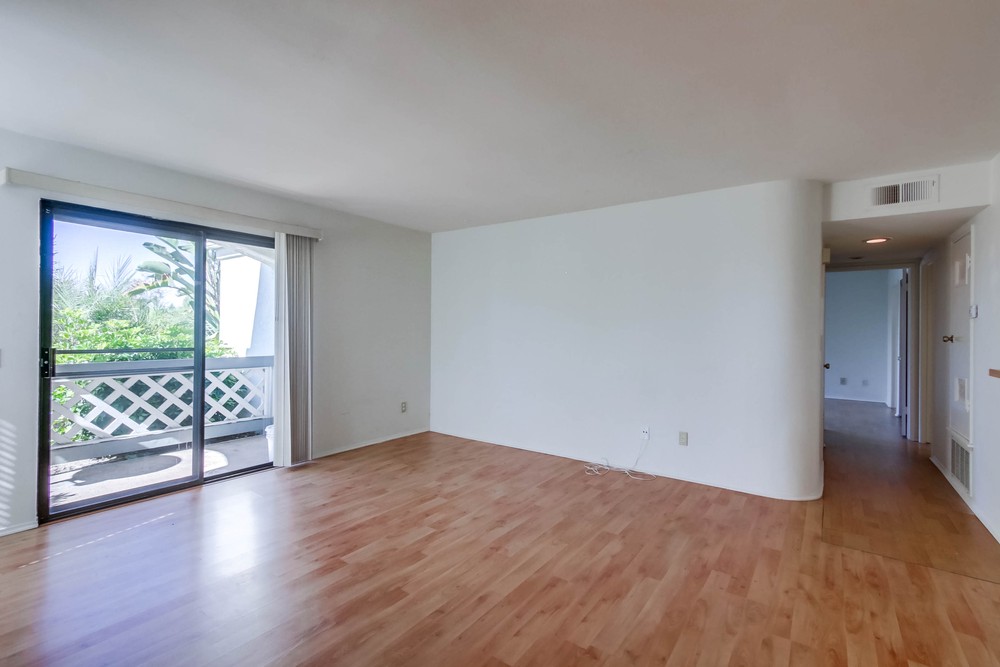 Virtual tour photo 10 of 30 for 9409 Fairgrove Ln