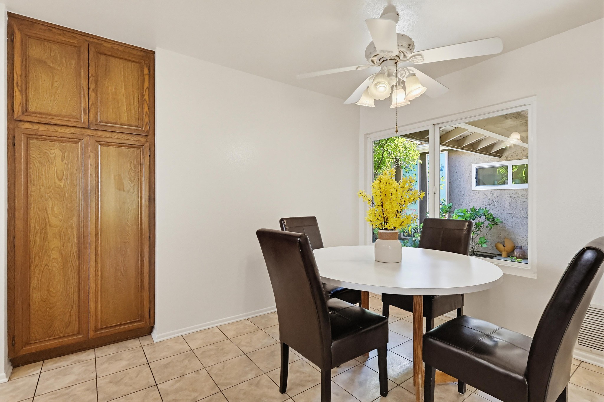 Virtual tour photo 31 of 117 for 9411 Balcom Ave