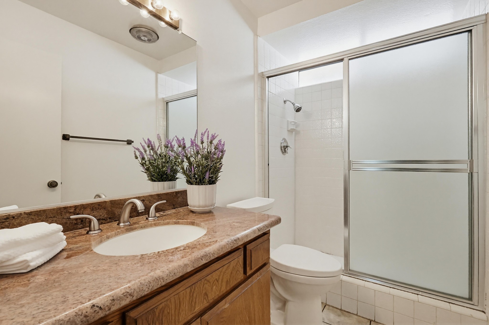 Virtual tour photo 44 of 117 for 9411 Balcom Ave