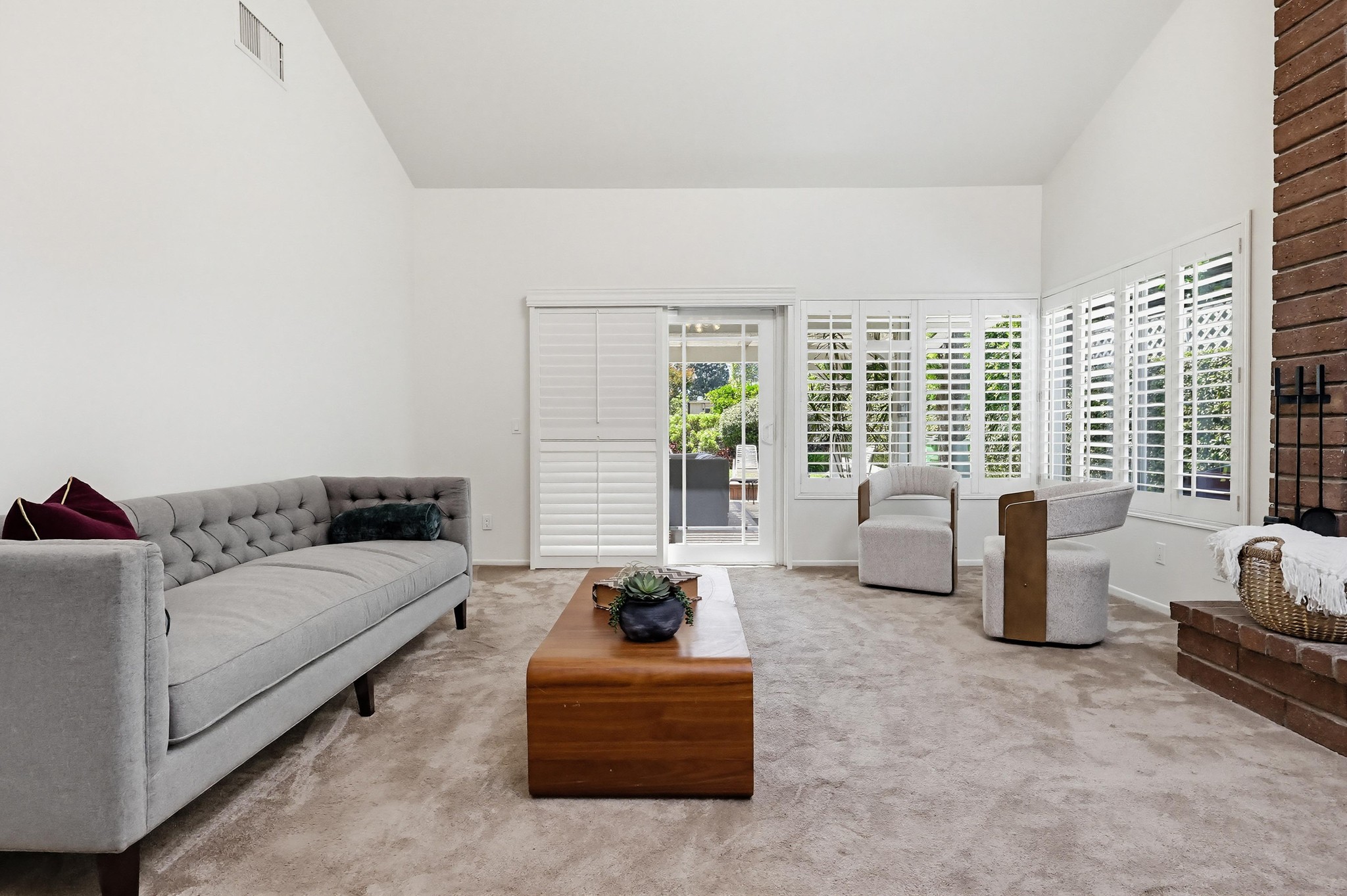 Virtual tour photo 50 of 117 for 9411 Balcom Ave