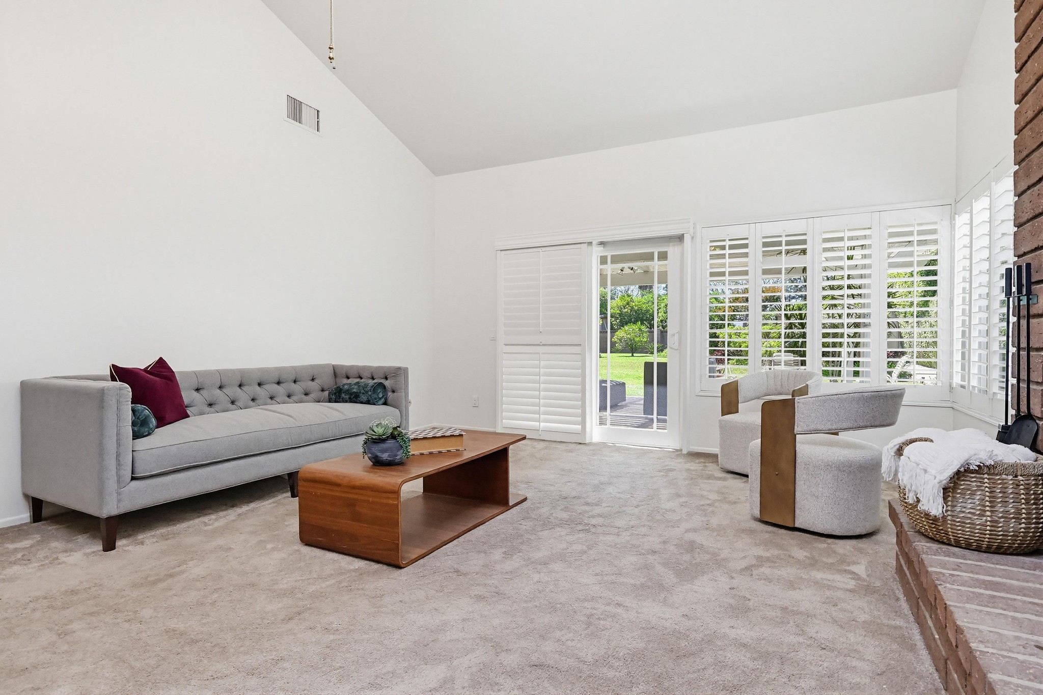 Virtual tour photo 51 of 117 for 9411 Balcom Ave