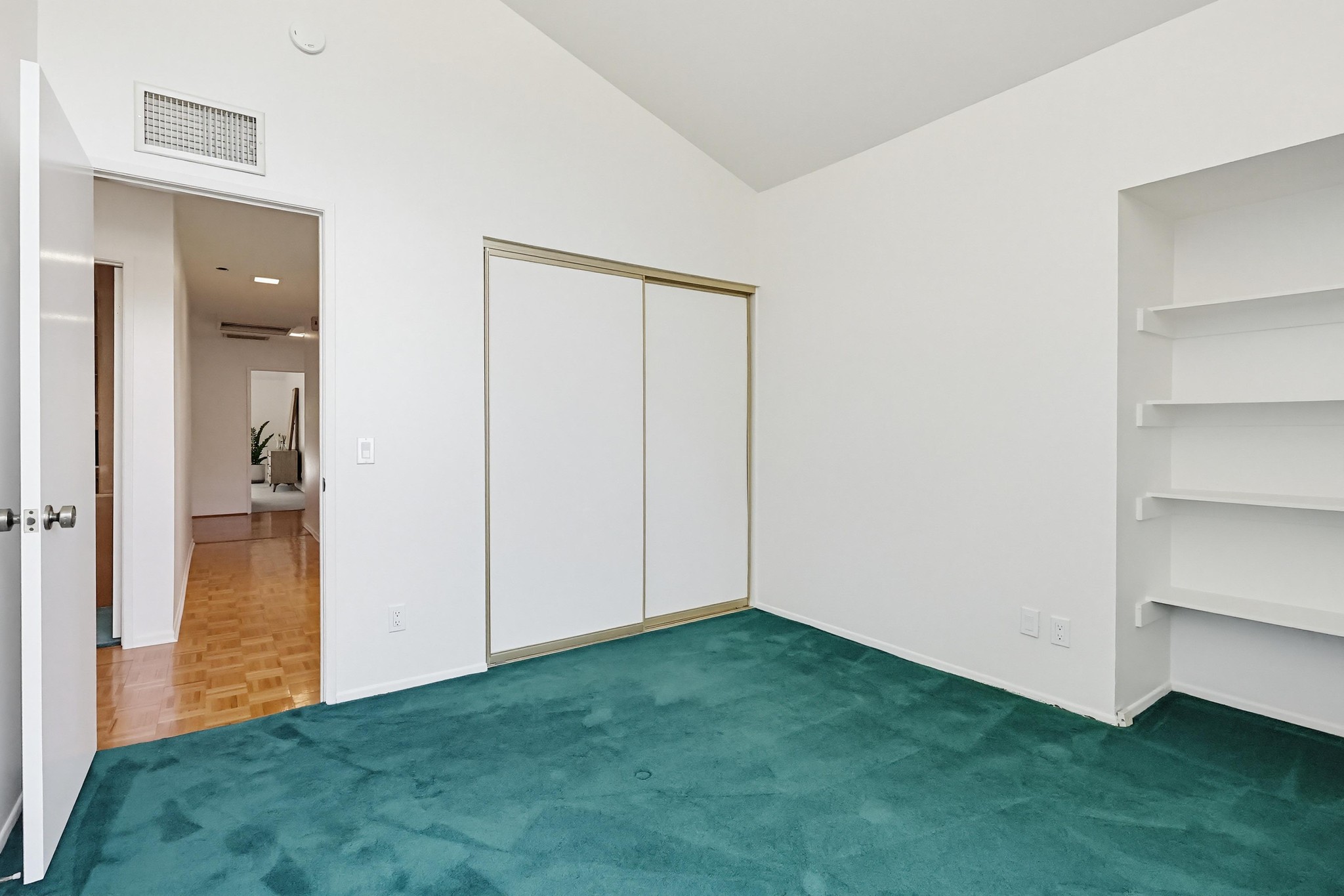 Virtual tour photo 66 of 117 for 9411 Balcom Ave