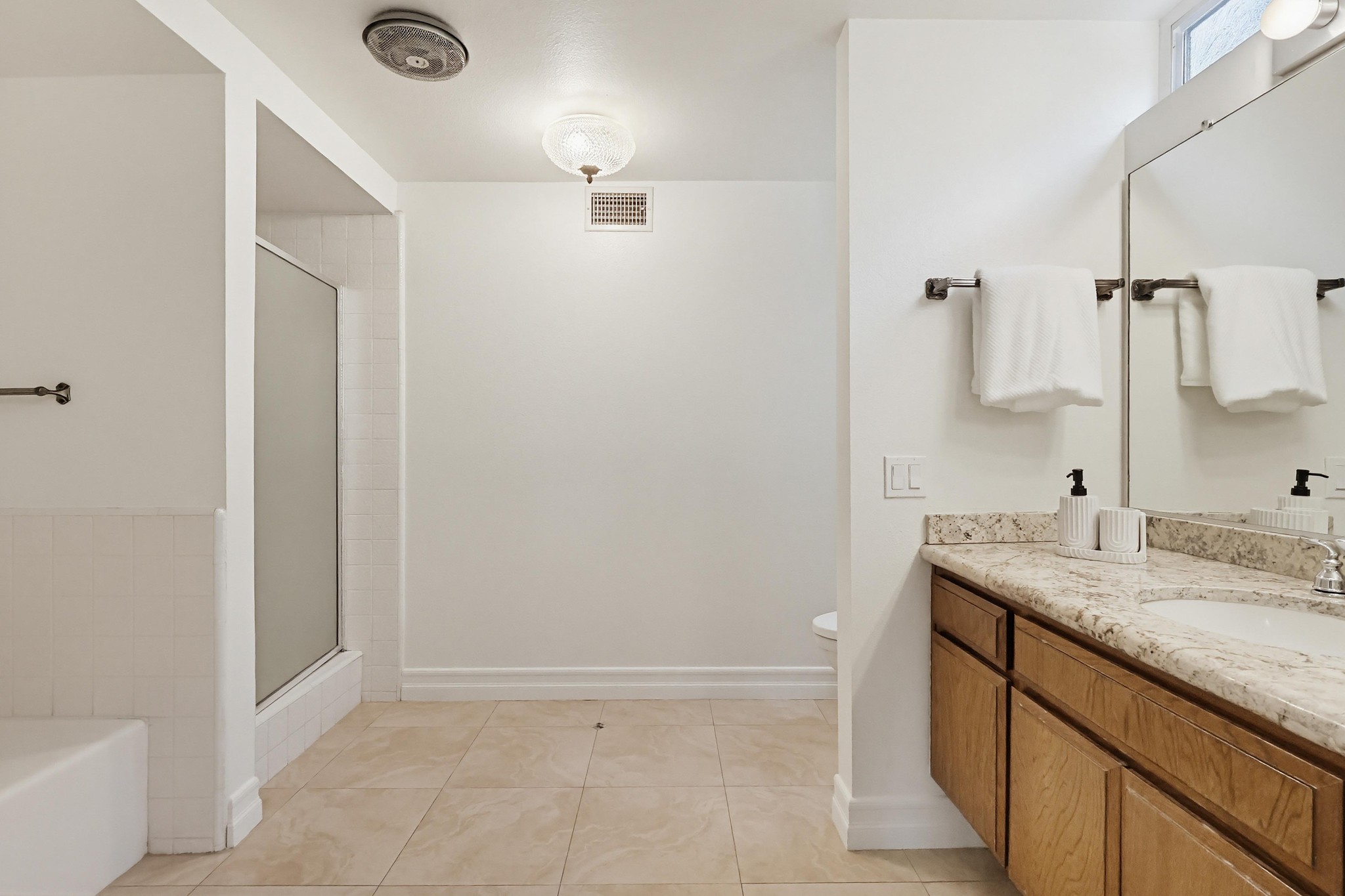 Virtual tour photo 86 of 117 for 9411 Balcom Ave