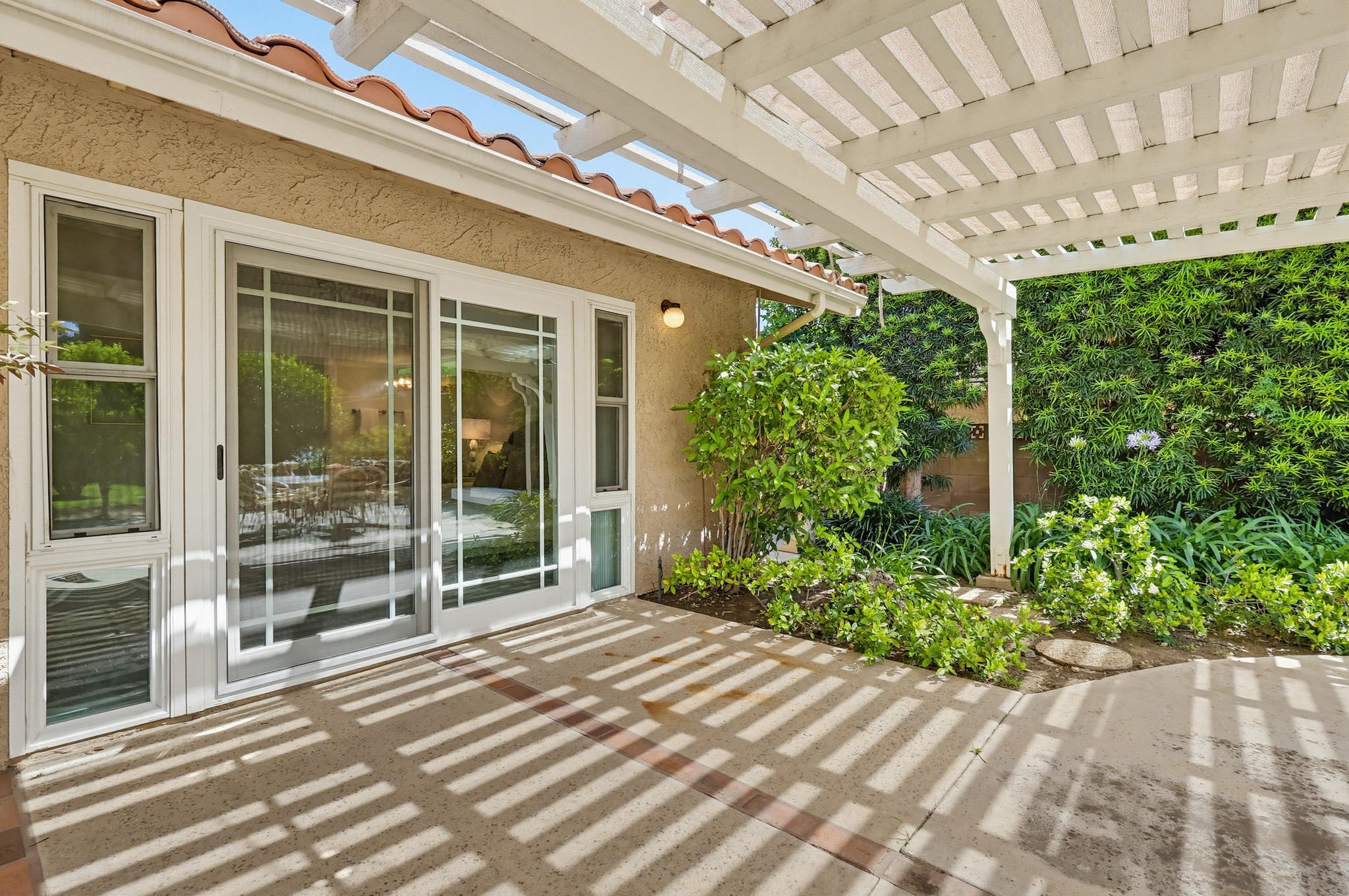 Virtual tour photo 89 of 117 for 9411 Balcom Ave