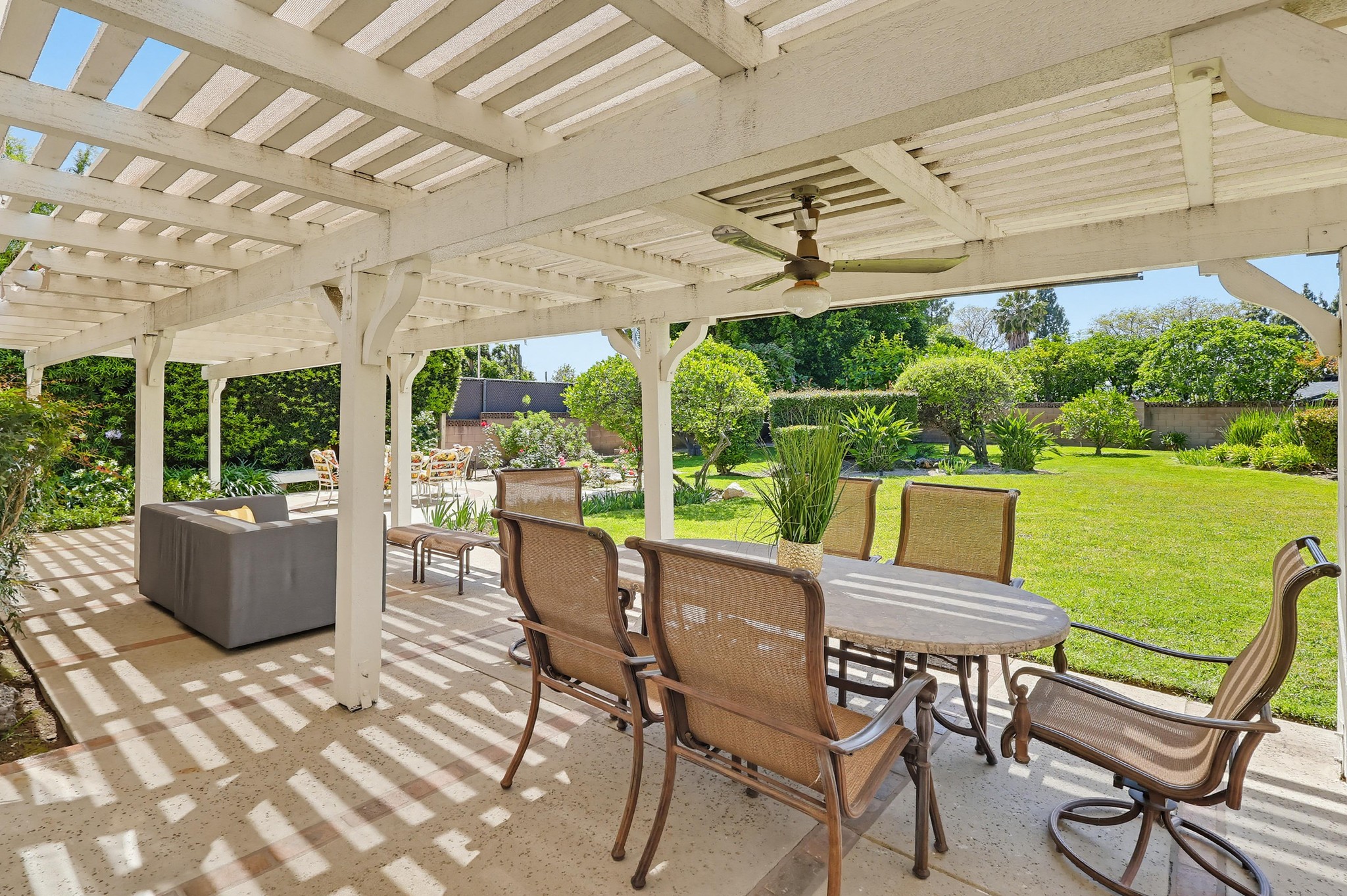 Virtual tour photo 92 of 117 for 9411 Balcom Ave