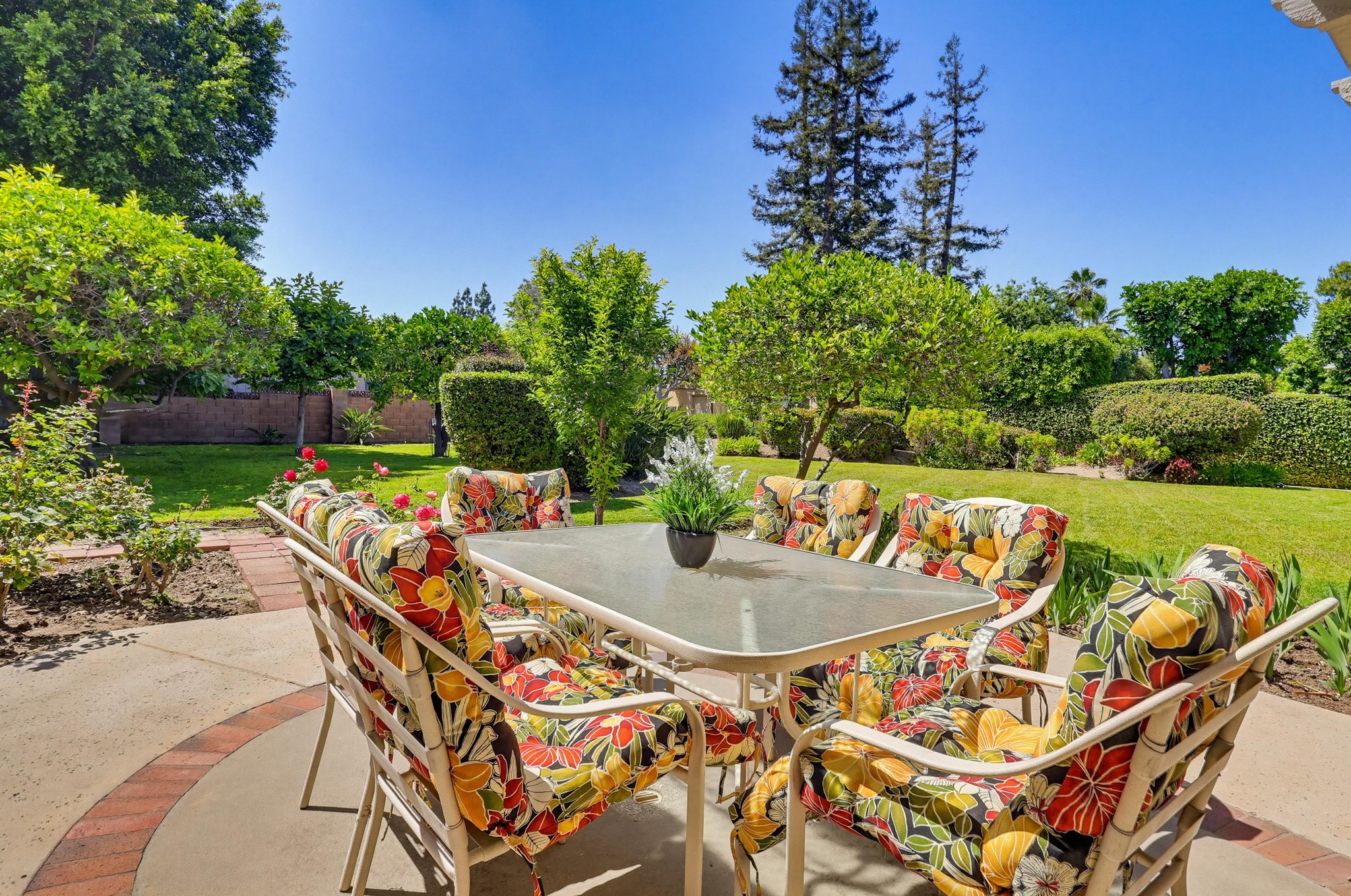 Virtual tour photo 101 of 117 for 9411 Balcom Ave