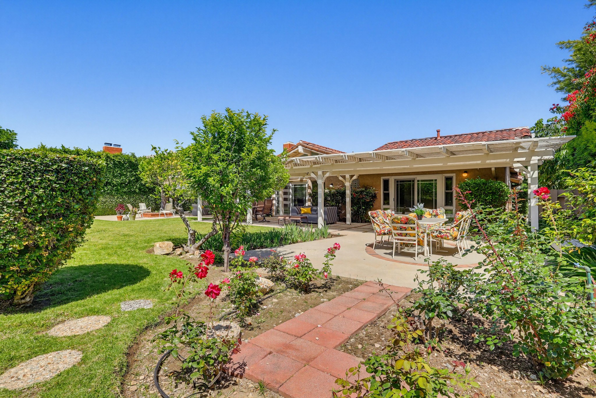 Virtual tour photo 102 of 117 for 9411 Balcom Ave