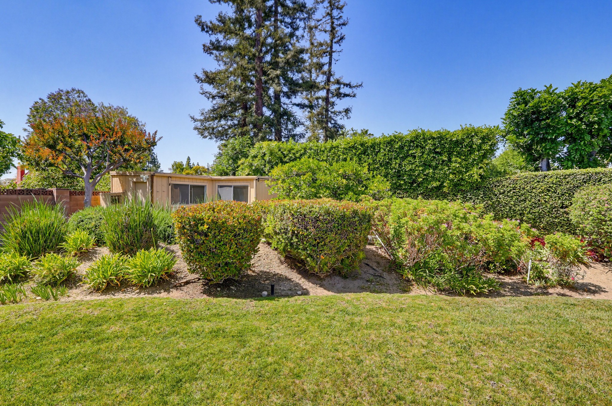 Virtual tour photo 113 of 117 for 9411 Balcom Ave